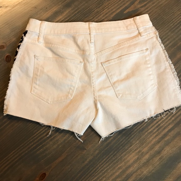 UNIVERSAL THREAD SHORTS - Picture 5 of 7